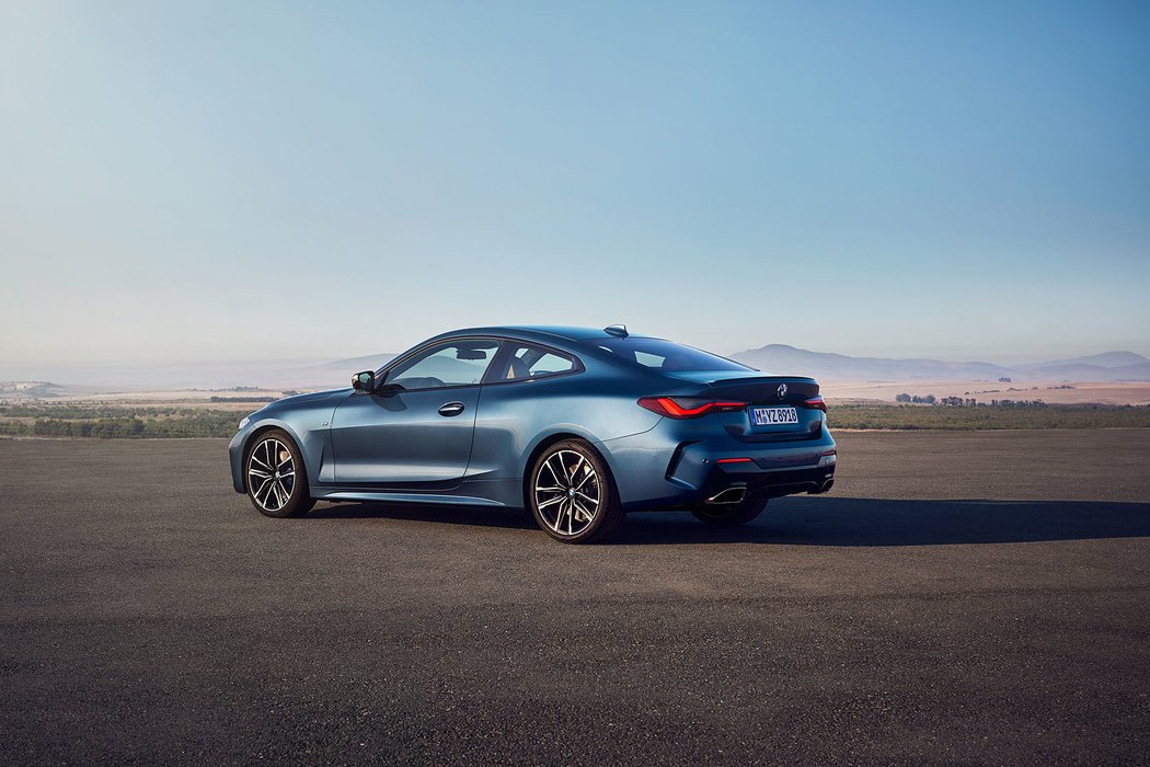 BMW M440i