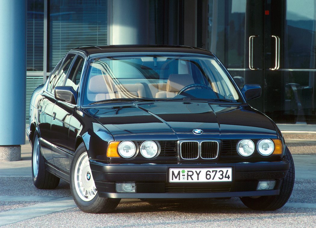 BMW řady 5 (E34)