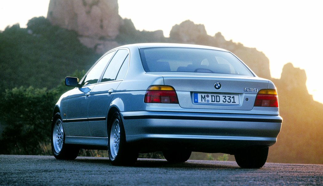 BMW řady 5 (E39)