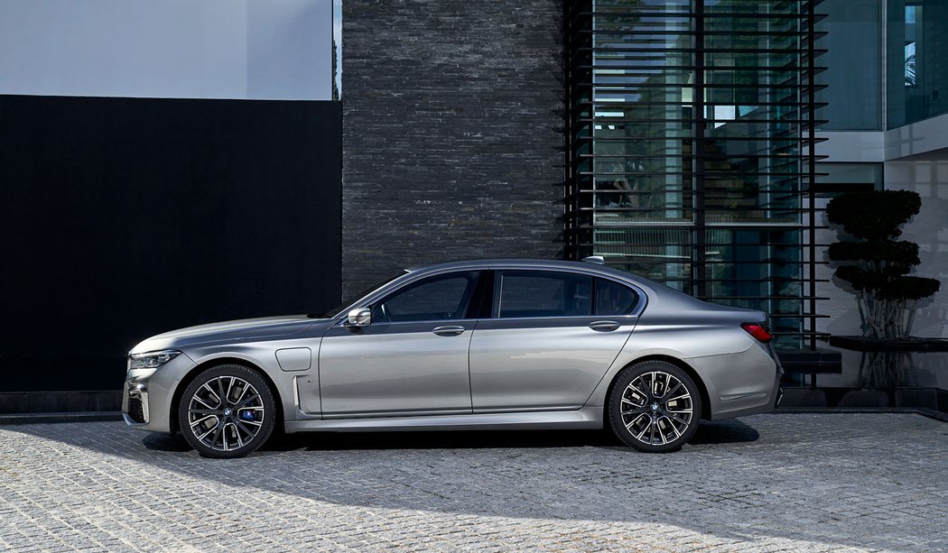 BMW 745Le xDrive