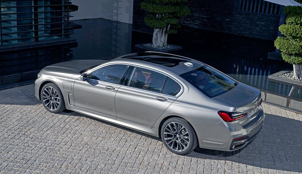 BMW 745Le xDrive