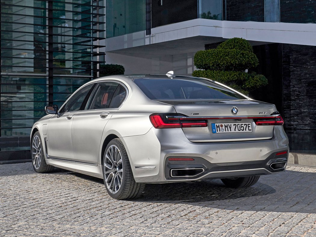 BMW 745Le xDrive