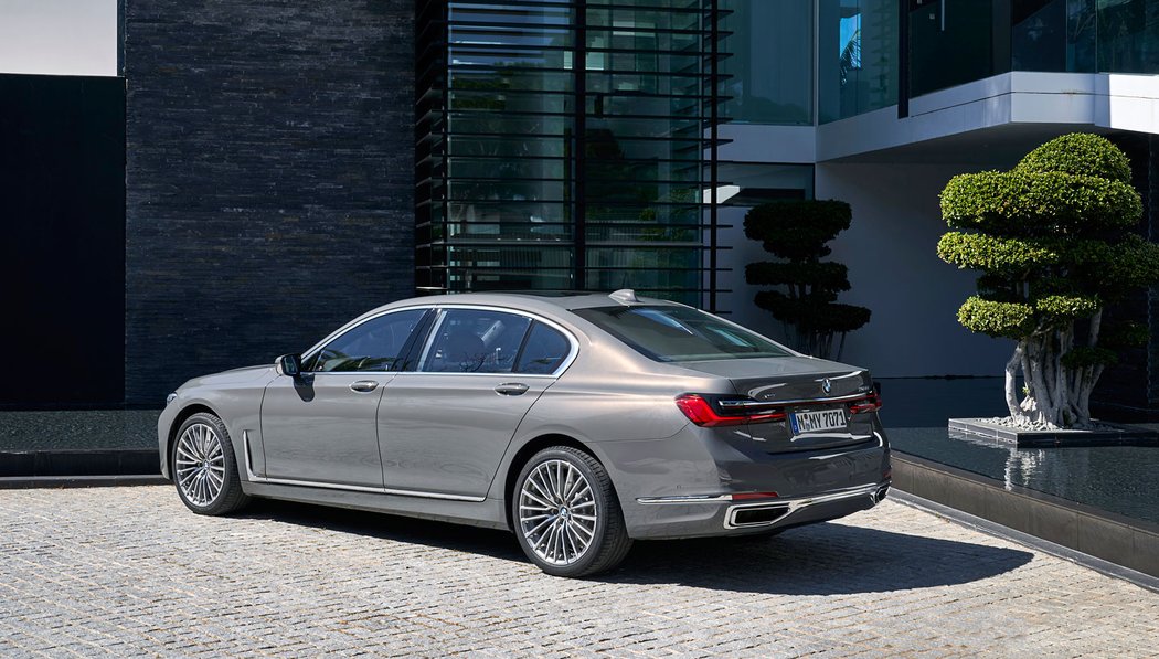 BMW 750Li xDrive