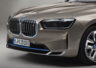 Už je to tady. První designér přichází s úpravou vzhledu nového BMW řady 7. Líbí?