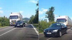 Řidič BMW předjížděl na plné a před horizontem.