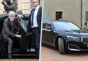 Prezident Pavel vyměnil Škodu Superb za nové BMW.