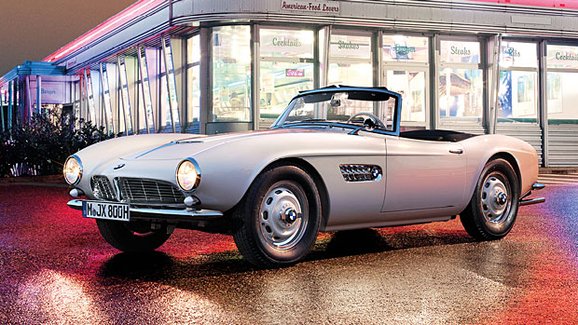 Znovuzrozené BMW 507 Elvise Presleyho míří do Pebble Beach