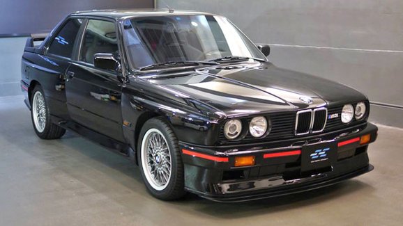 BMW M3 E30 Sport Evo ke koupi. V Hongkongu za 3,6 milionu korun!