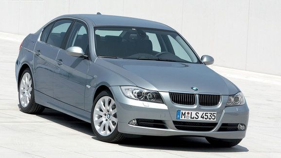 BMW svolá k opravě přes milion vozů kvůli hrozbě požáru