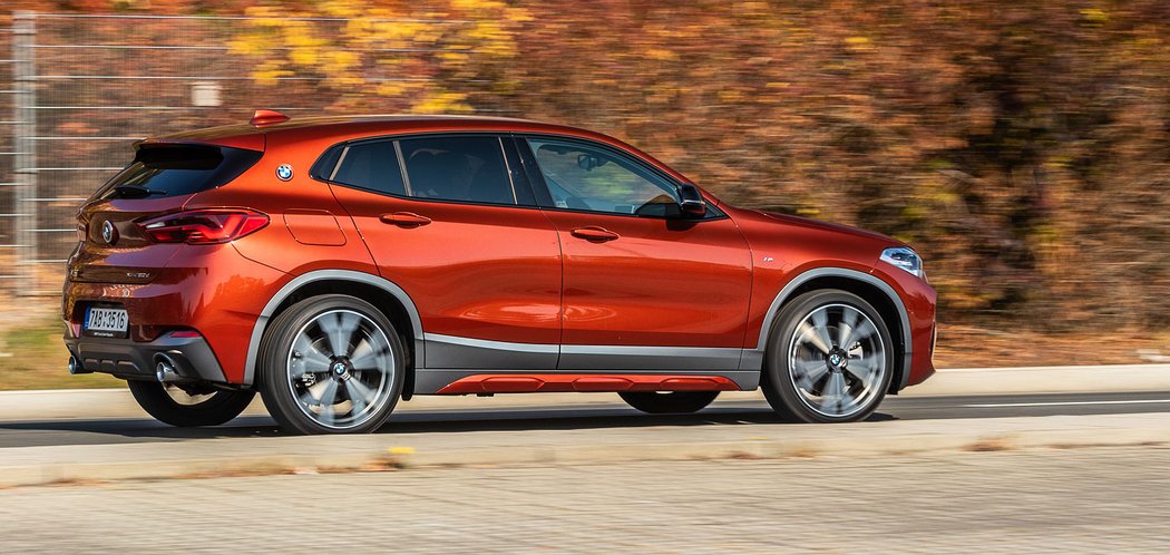 bmw testy crossover