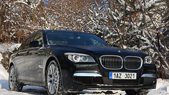 TEST BMW 740d xDrive – Aktovka X