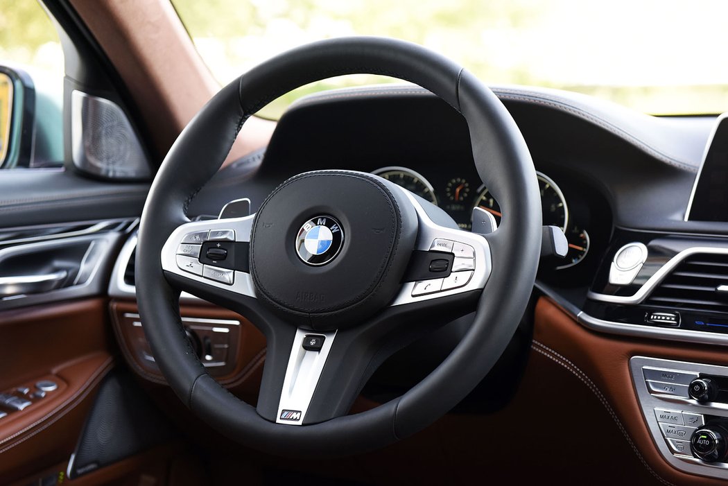 bmw testy luxusni