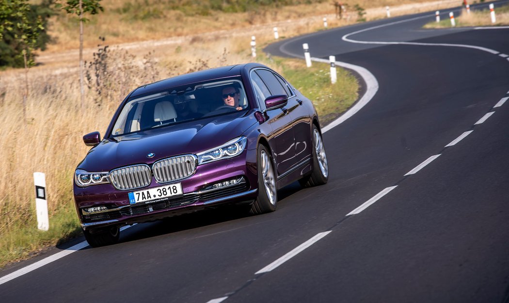 BMW M760Li xDrive V12 Excellence