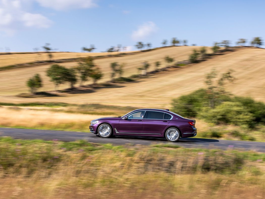 BMW M760Li xDrive V12 Excellence