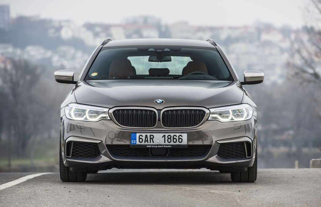 BMW M550d xDrive Touring