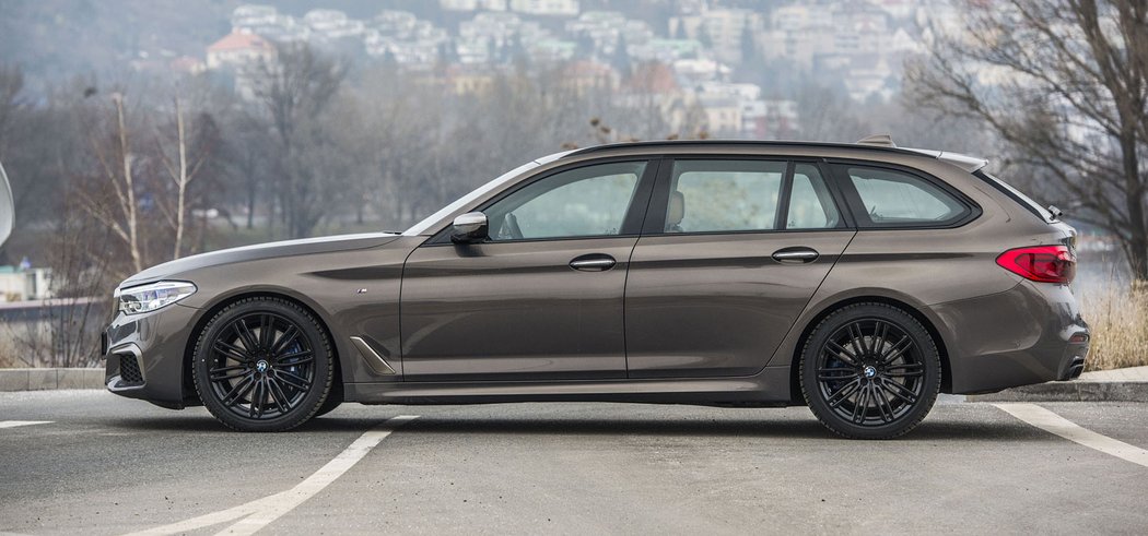 BMW M550d xDrive Touring