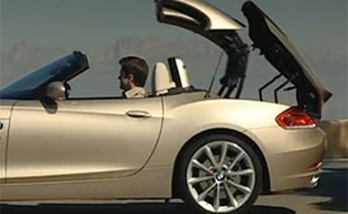 Video: BMW Z4 - Otevírání a zavírání střechy