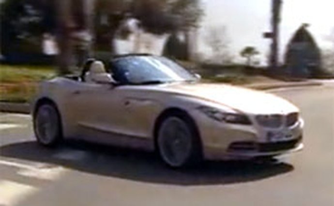 Video: BMW Z4 – Nový roadster s pevnou skládací střechou