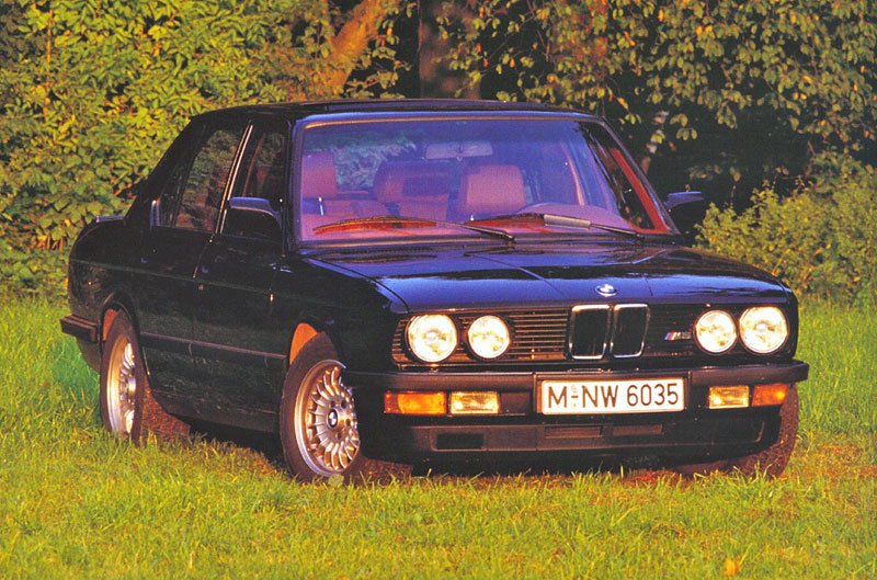 BMW M5 E28 (1985-1987)