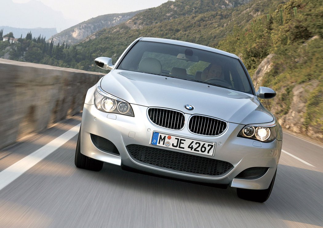 BMW M5 E60 (2004-2009)