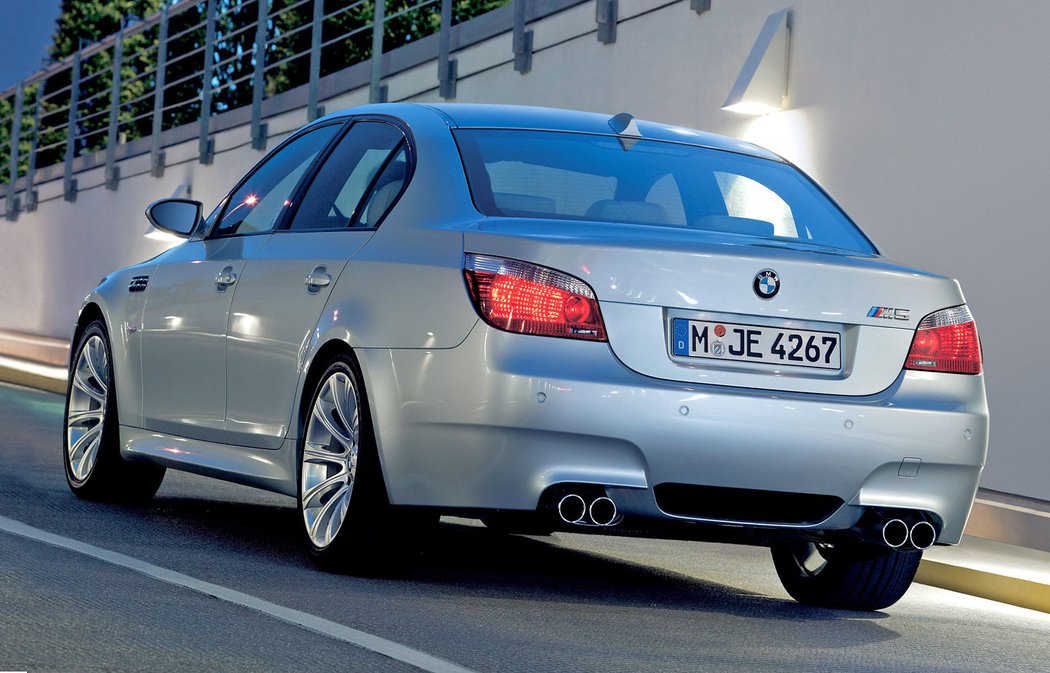 BMW M5 E60 (2004-2009)