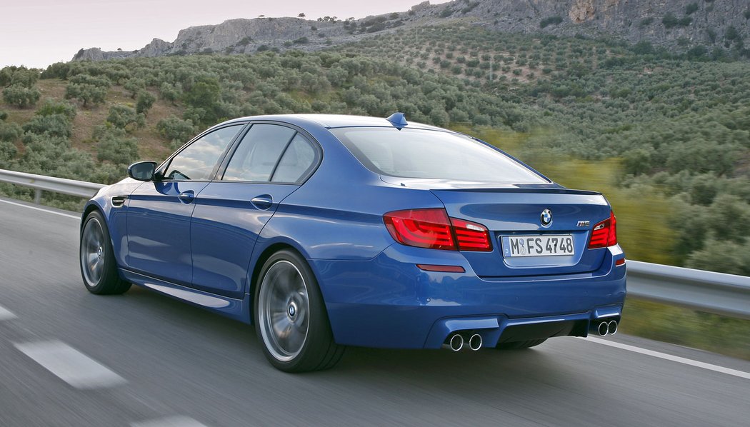 BMW M5 F10 (2011-2013)