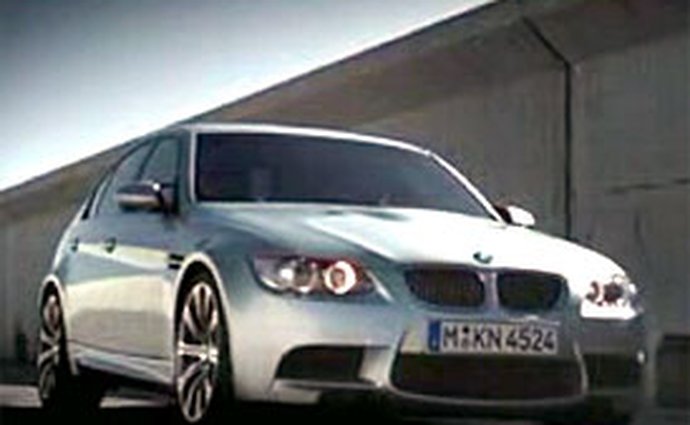 Video: BMW M3 Sedan – když, testovací jezdce baví jejich práce
