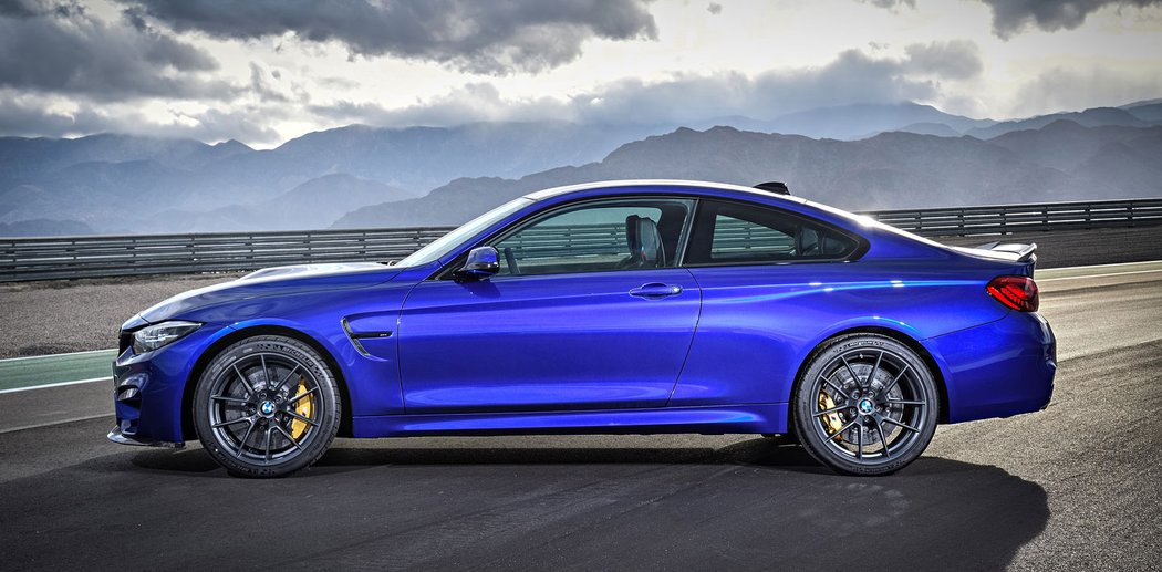 BMW M4 CS