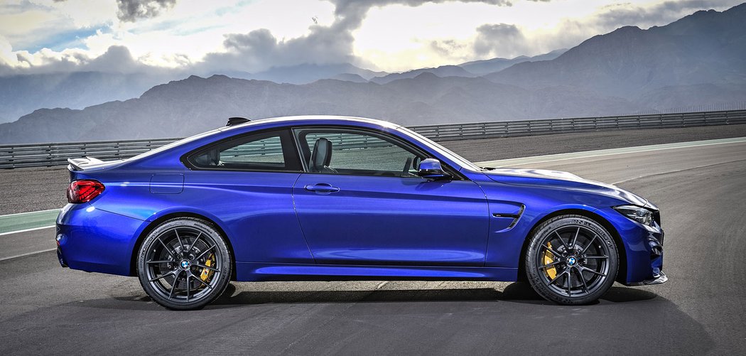 BMW M4 CS