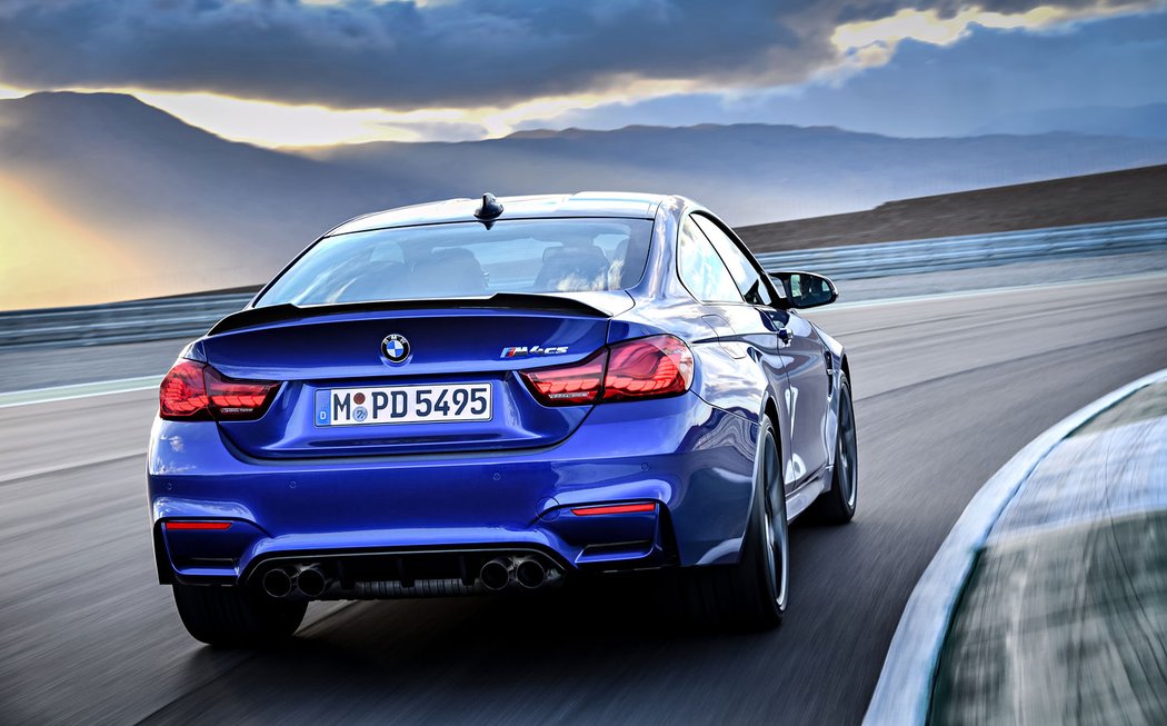 BMW M4 CS