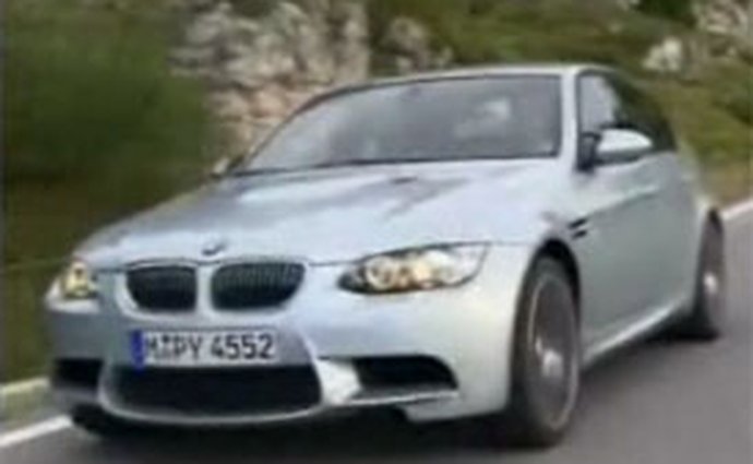 Video: BMW M3 Sedan – za jízdy i staticky