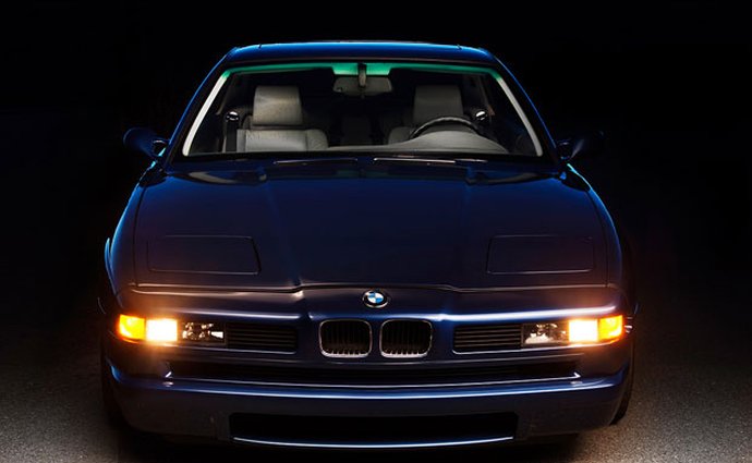 Video: BMW si připomíná kupé řady 8