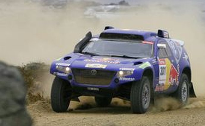 Rallye Dakar 2009 (12. etapa): havárie vyřadila Sainze z dalšího boje (+ video)