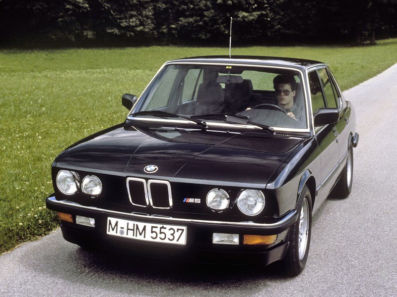 M5 E28