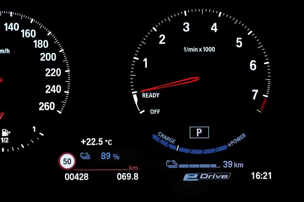 BMW X2 xDrive25e