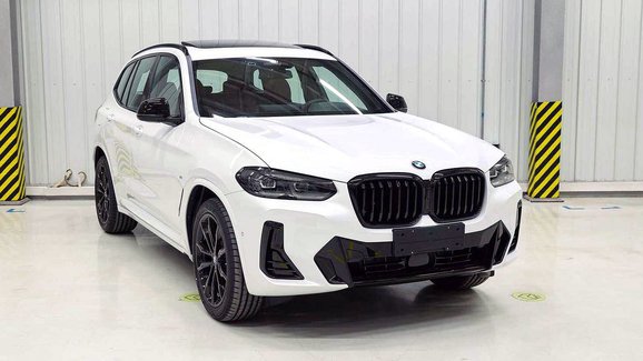 Na veřejnost unikly další snímky faceliftovaného BMW X3 a iX3