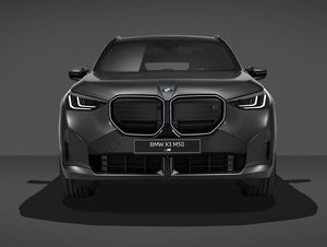 BMW nadělilo modelu X3 M50 temnou vizáž. Je výkonnější a luxusnější uvnitř