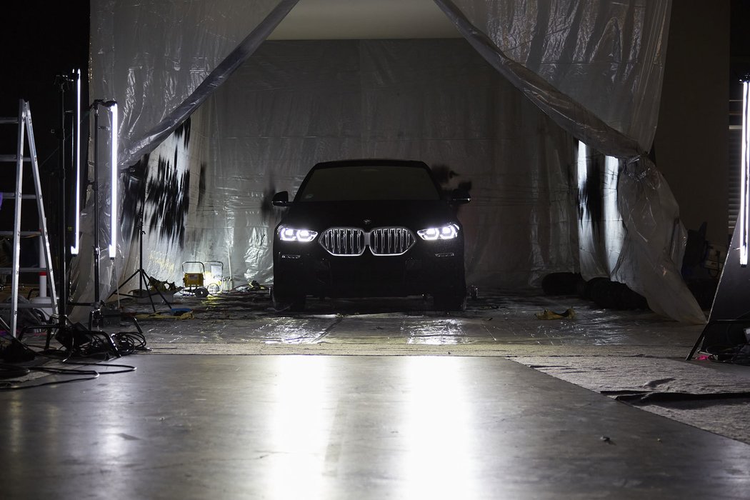 BMW X6 Vantablack