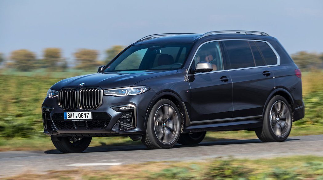 BMW X7 M50i