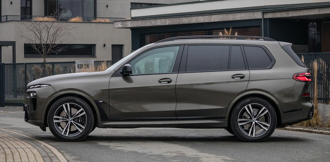 BMW X7 M60i xDrive