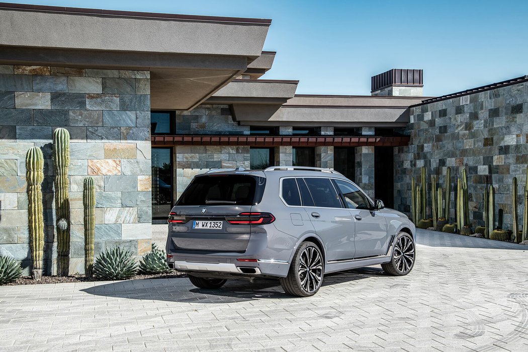 BMW X7