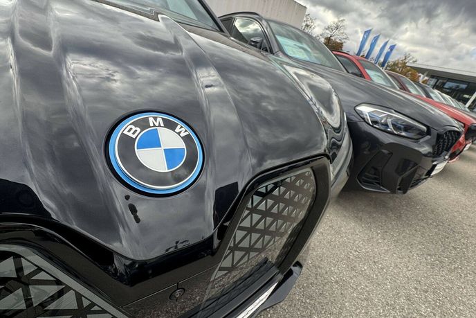 Zájem o BMW v Číně padá. Zájem o BMW v Číně padá.