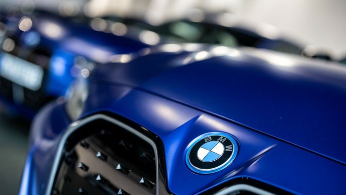 BMW investuje 1,7 miliardy dolarů do výroby elektromobilů v USA 
