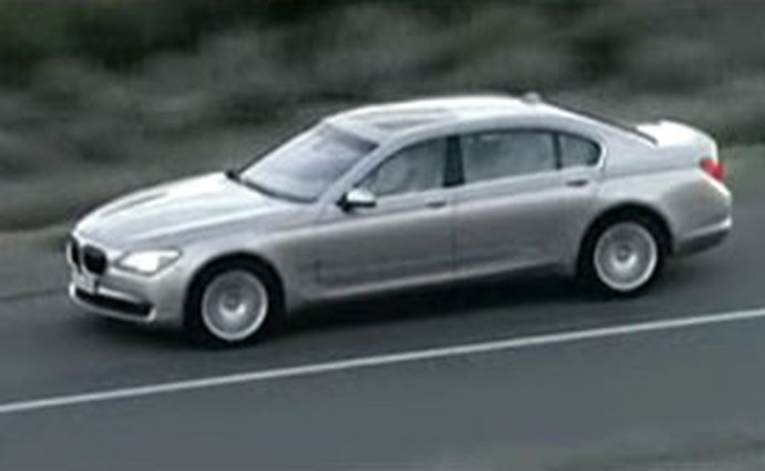 Video: BMW řady 7 – Nový styl i technika