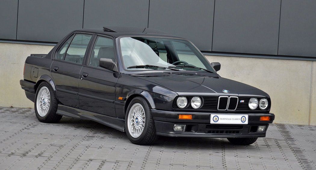 BMW 320is Sedan (1987-1990)