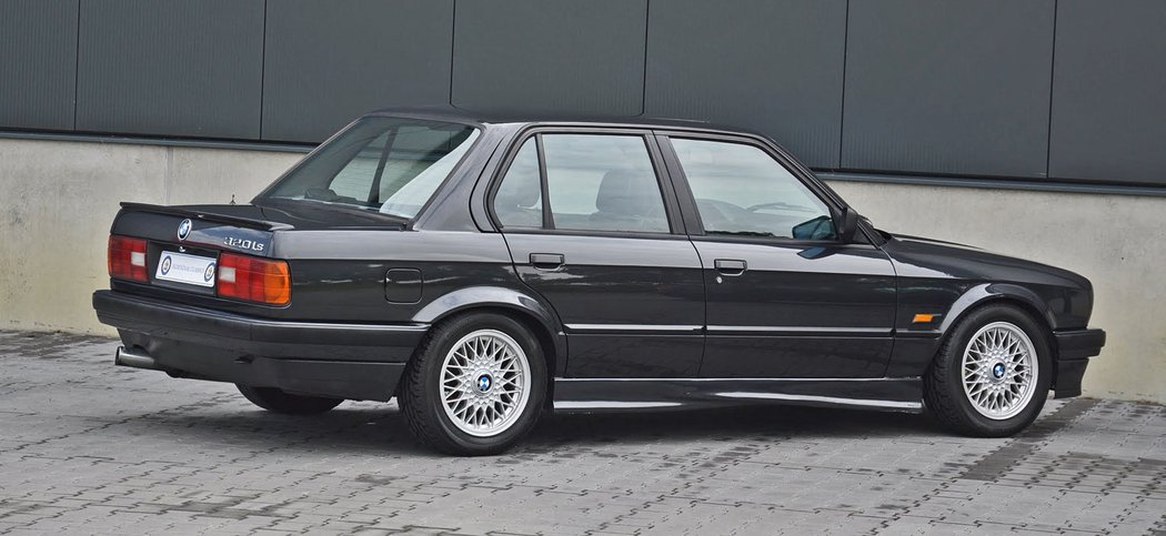 BMW 320is Sedan (1987-1990)