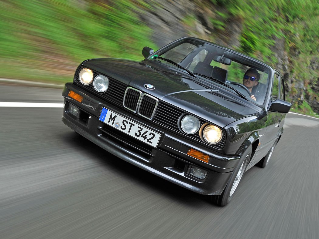 BMW 320is Coupe (1988-1990)