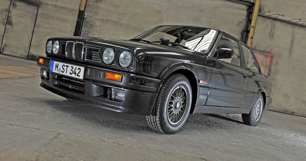 BMW 320is Coupe (1988-1990)