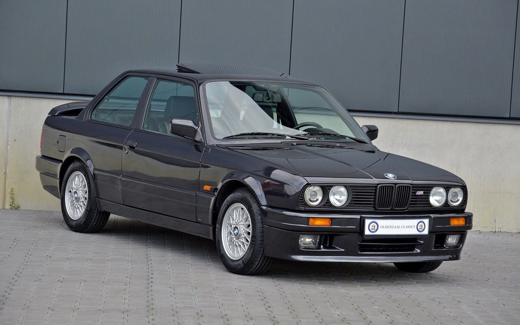 BMW 320is Coupe (1988-1990)