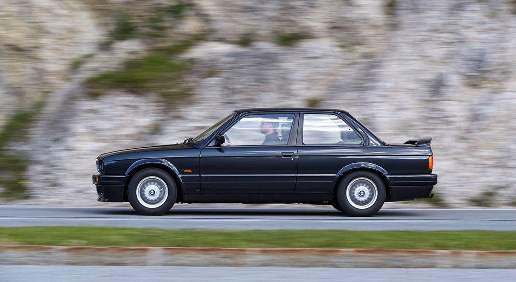 BMW 320is Coupe (1988-1990)